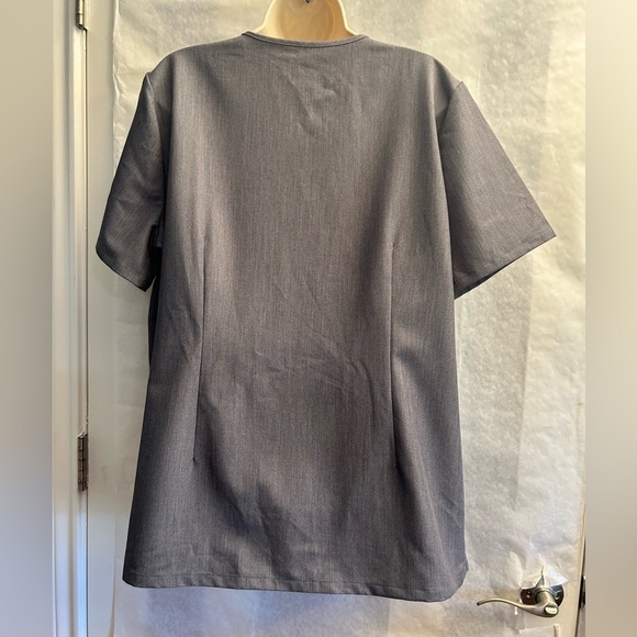 Figs Gray Technical Collection V-Neck Short Sleeve Scrub Top classic fitSz-XL Z6 - Picture 6 of 12